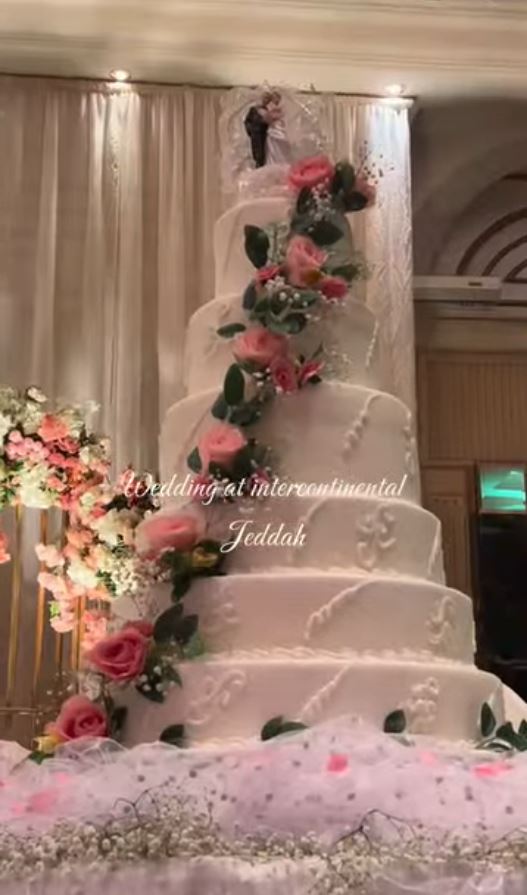 Five-tier floral wedding cake, Intercontinental Jeddah, styled by Ammaras Events